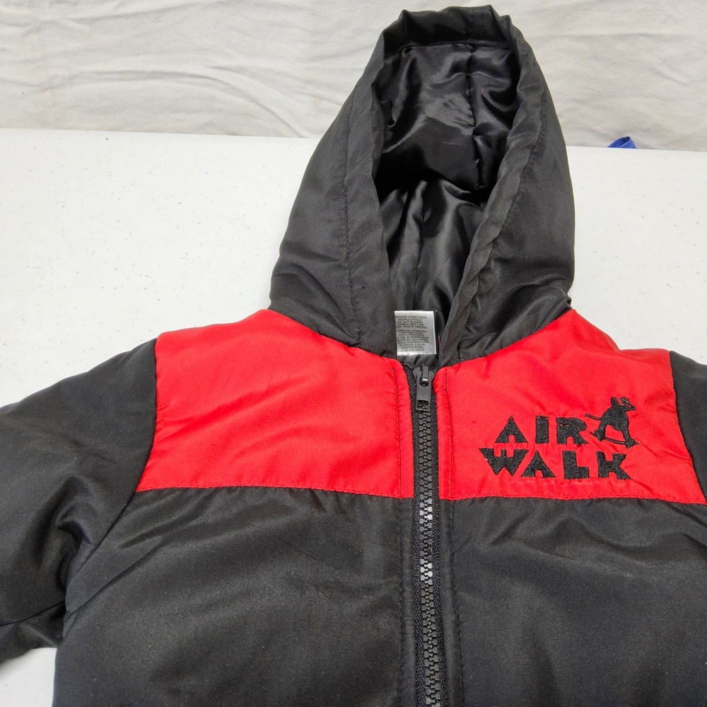 Airwalk Puffer Jacket Kids 3T Black Red Hooded Insulated Full Zip Skater Coat